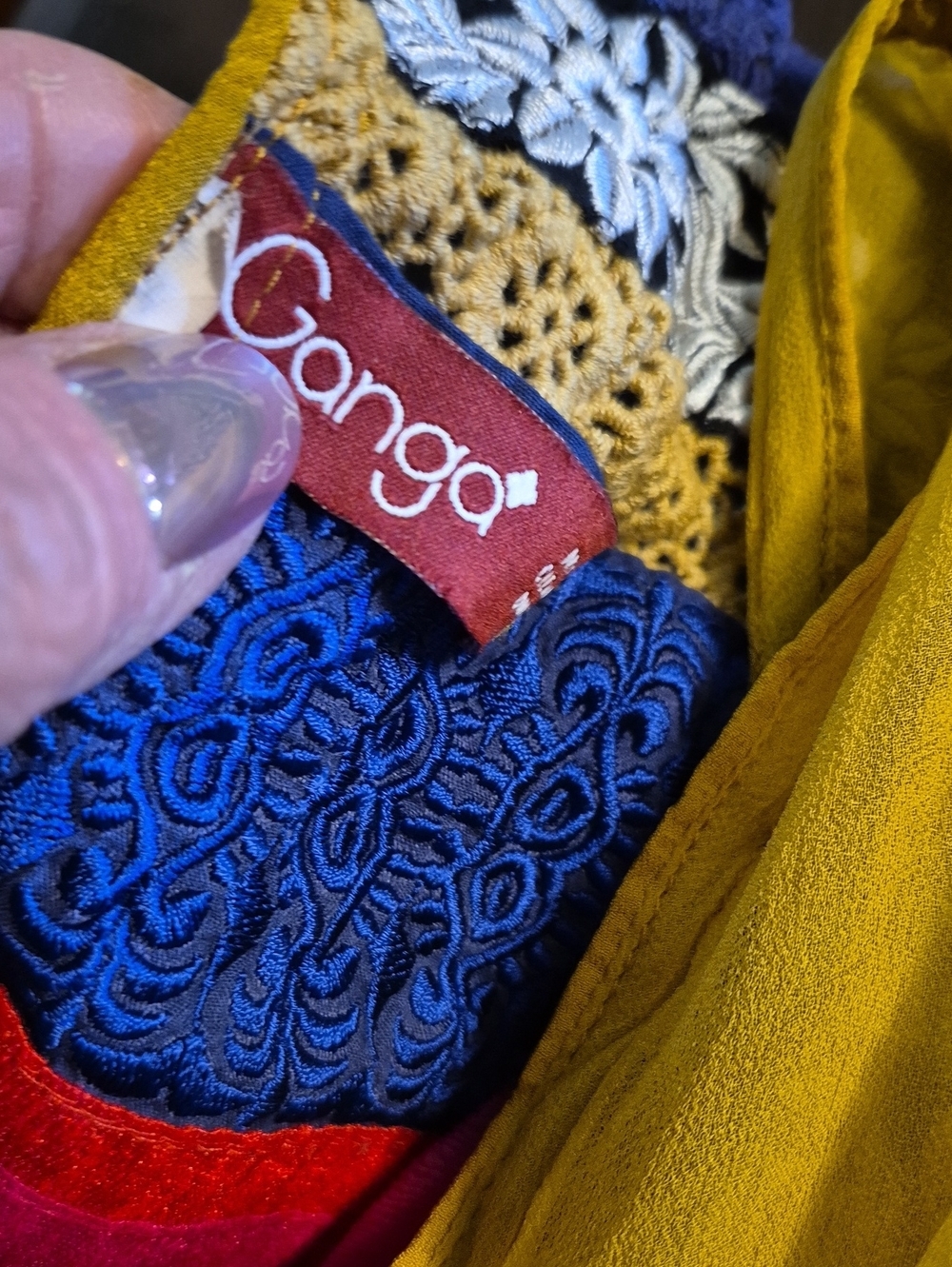 Conga Embroidered - Picture 14 of 15